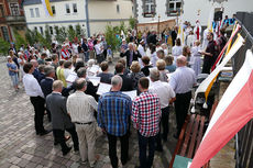 Fronleichnamsprozession durch die Straßen von Naumburg (Foto: Karl-Franz Thiede)